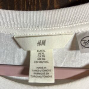 H&M Classic White Oversized Crewneck